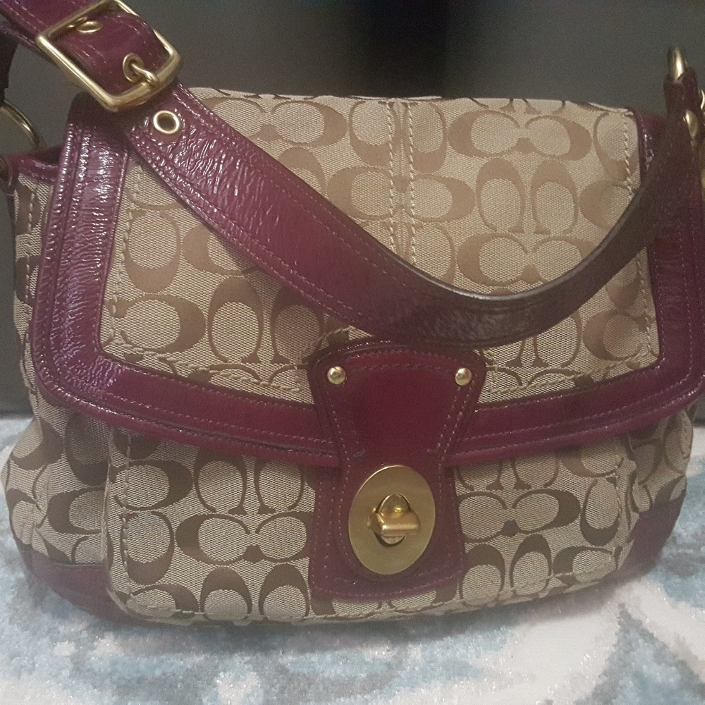 Large Coach Shoulder bag